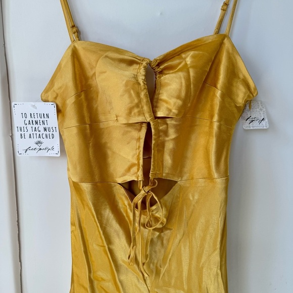 NWT Shona Joy Alma Lace Up Midi Dress Cocktail Cut Out Satin Gold Yellow Size 10 - Picture 8 of 12